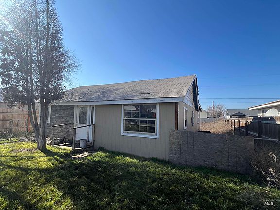 2nd image of 717 N 3rd St