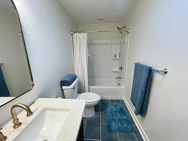 2442 Carrollton Ave #B — Photo 16