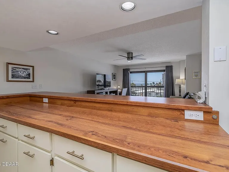 1513 Ocean Shore Blvd #C2 — Photo 22