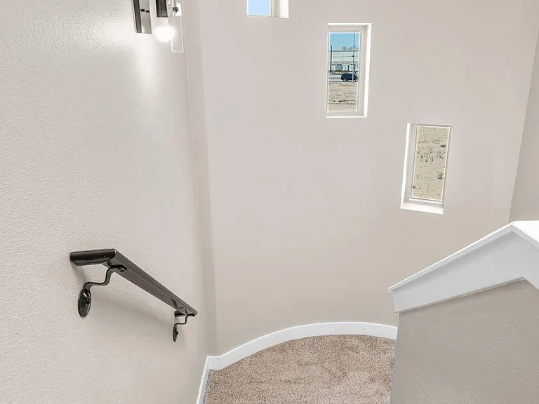 10013 Hueco Junction Rd — Photo 48