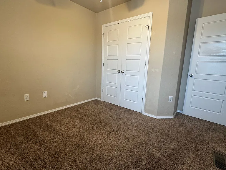 1305 SW Washington Ave #3 — Photo 8