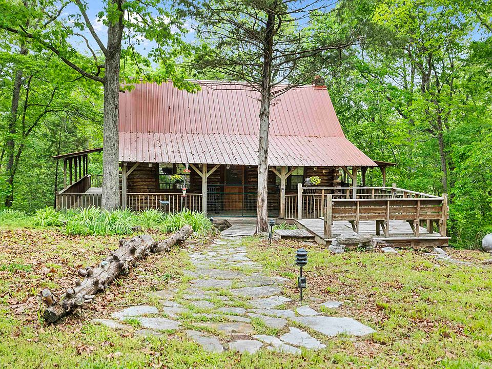 10th image of 709 Jones Rd