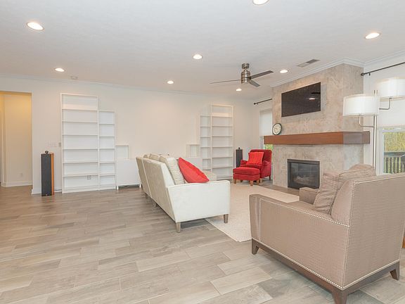 2nd image of 5300 Gravenstein Ct