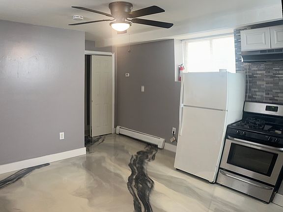 3rd image of 429 Morningstar Rd #Basement