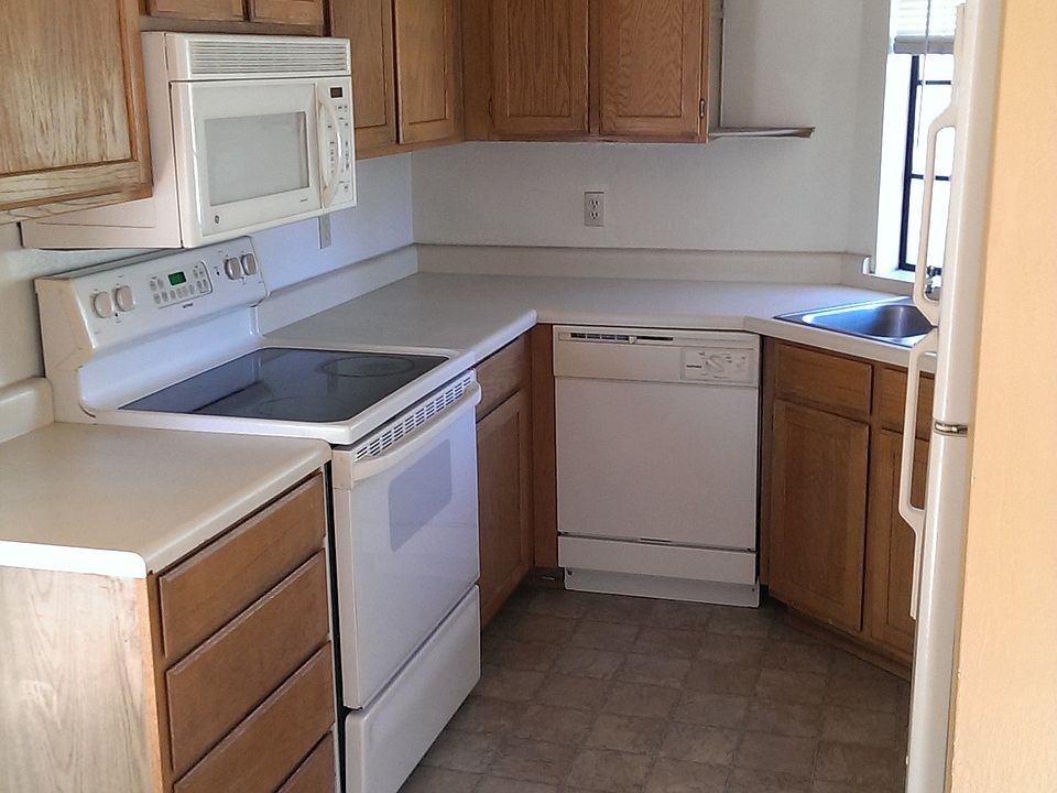 lots of storage kitchen