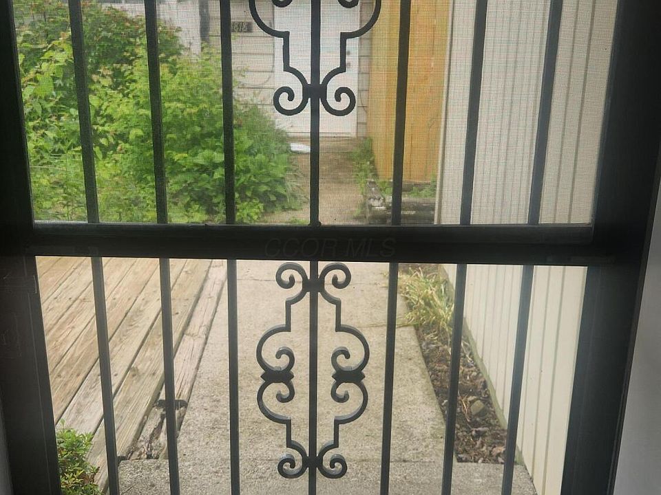 1st image of 3812 Charbonnett Ct #4-E