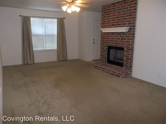 3rd image of 2210 Montrose Cir