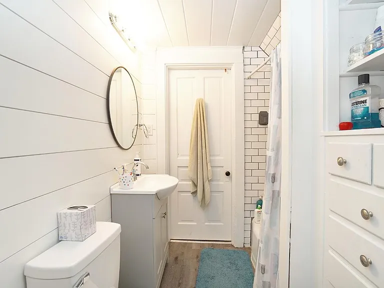 2417 Fairview Ave — Photo 12