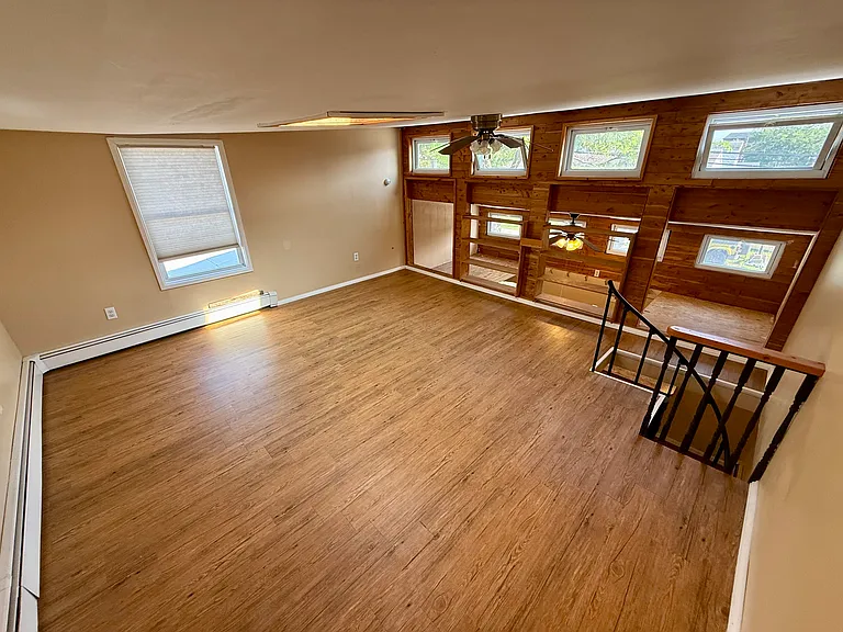 64 S Bay Dr — Photo 12