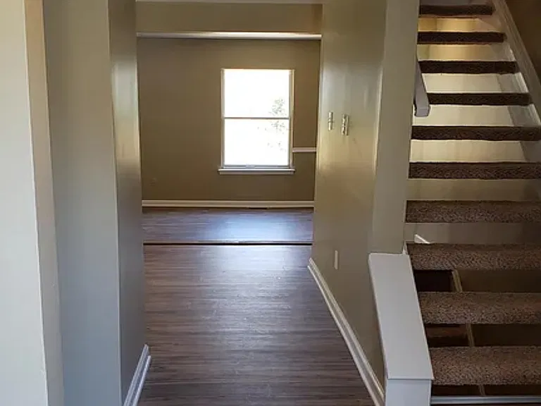 1701 Kayla Ct — Photo 23
