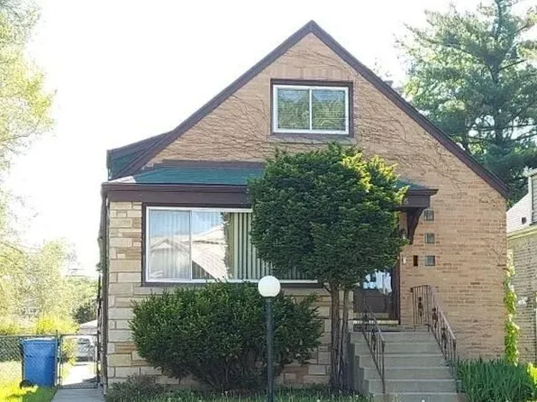 8215 S Prairie Ave, Chicago, IL 60619