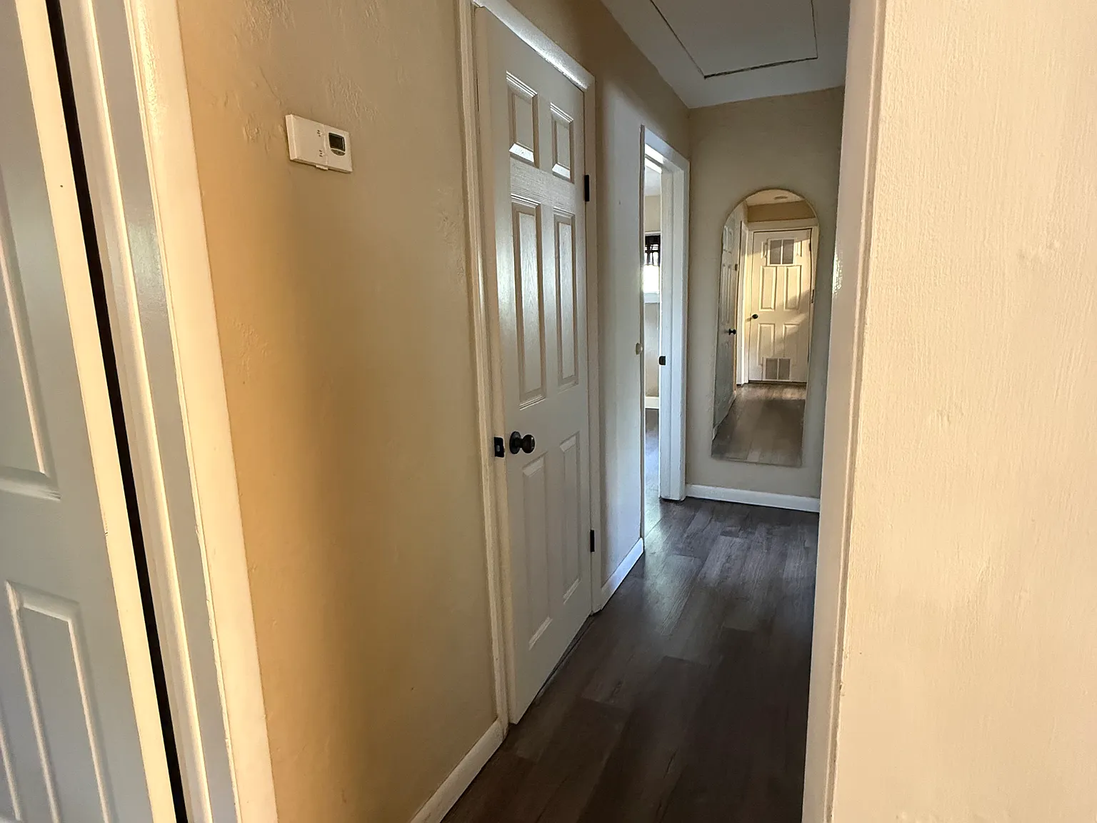 3 bed, 1168 sqft, $2,400 — Photo 2