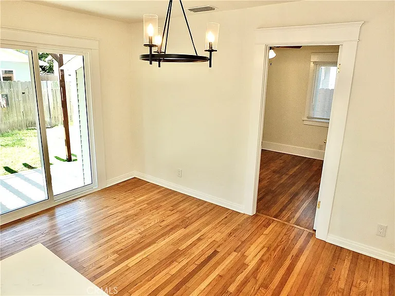 4036 E Vermont St — Photo 26