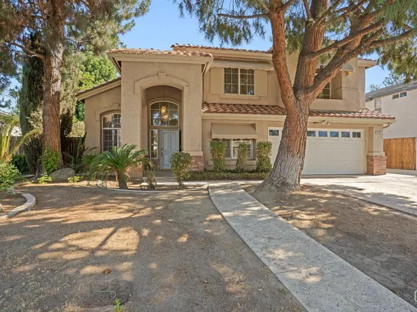 8608 Beau Maison Way, Bakersfield, CA 93311