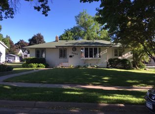 2052 Sherwood Ave, Saint Paul, MN 55119