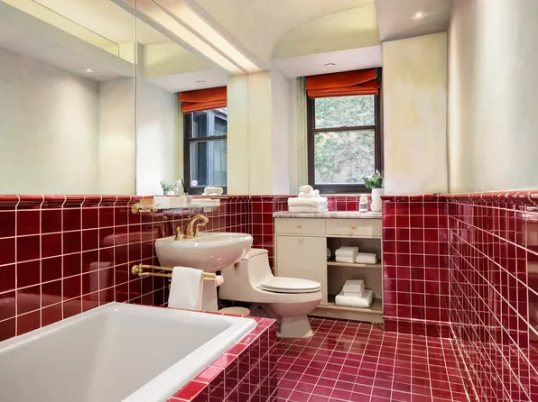 101 Central Park West image 13 of 24