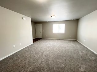 2015 Lawrence Ln APT 1701, Blackfoot, ID 83221