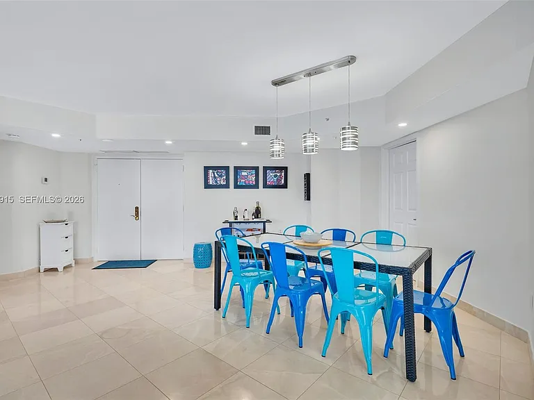 6301 Collins Ave #1708 — Photo 20