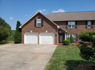 3529 Dry Ponds Rd, Granite Falls, NC 28630
