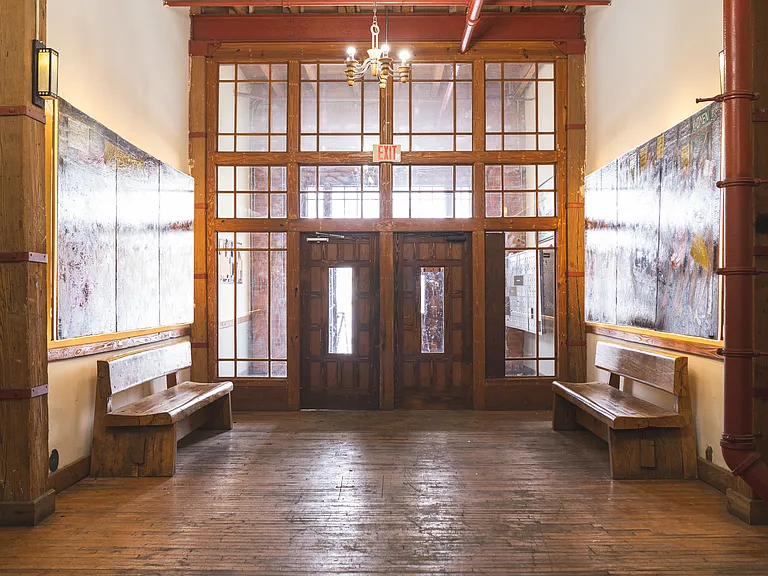Grand Lofts — Photo 7