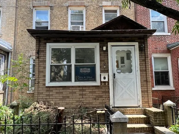 30-71 37th Street, Astoria, NY 11103