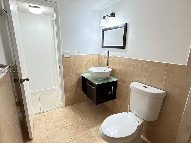 403 SW 148th Ave #3B — Photo 15