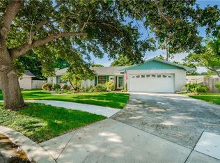2369 Robyn Ct, Dunedin, FL 34698