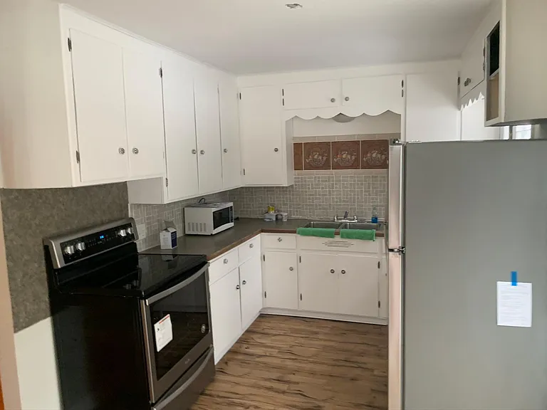 310 W Delaware Ave — Photo 6