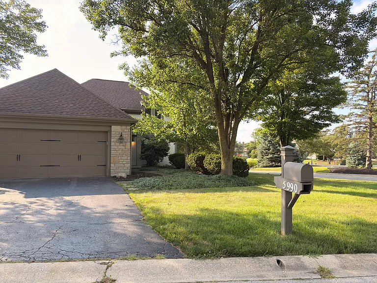 5990 Kirkwall Ct W — Photo 2