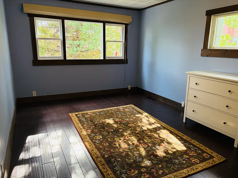 610 Poplar St — Photo 13