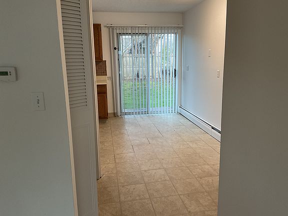 3rd image of 16 Lawton Rd APT 22