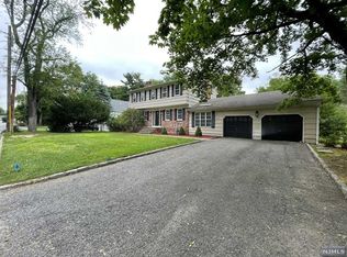 28 Brook Way, Demarest, NJ 07627