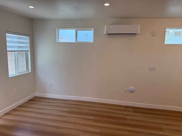 15623 Van Ness Ave #C — Photo 2