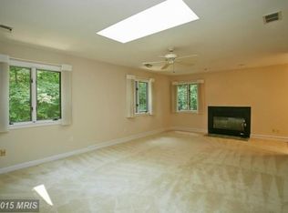 10110 Walker Woods Dr, Great Falls, VA 22066