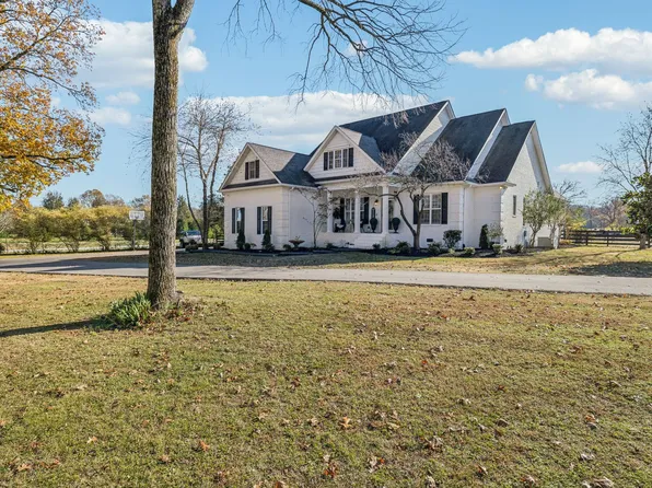 576 Rocky Valley Rd, Lebanon, TN 37090