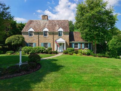 137 Remington Road, Manhasset, NY, 11030