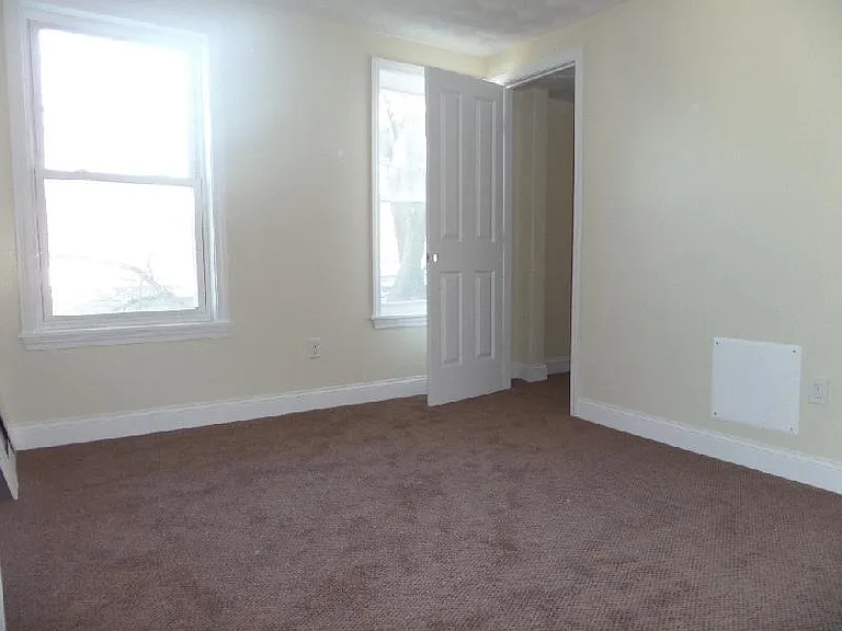 4 Douglass St — Photo 19