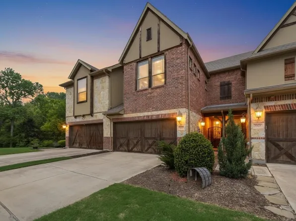 1003 Brook Hollow Dr, Euless, TX 76039