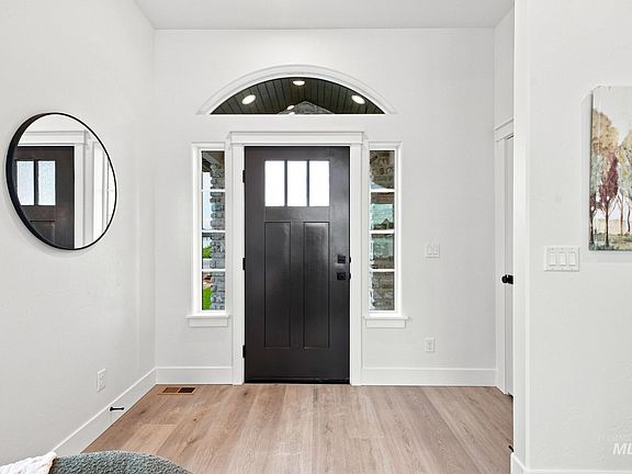 2nd image of 3110 Orion Ave