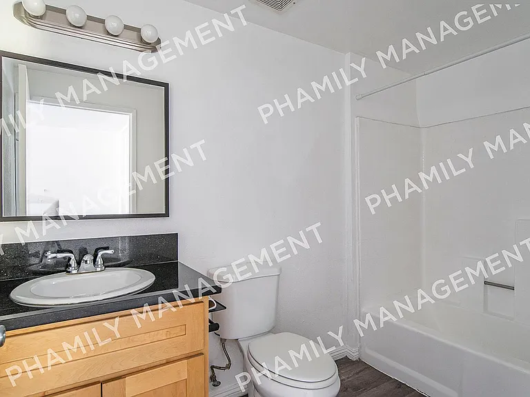 6415 Roble Ave #D — Photo 11