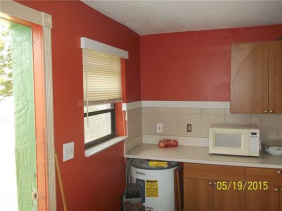 3rd image of 960 NW 12th St