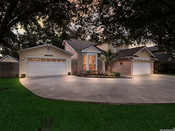 4th image of 3242 FALCON GROVE DR