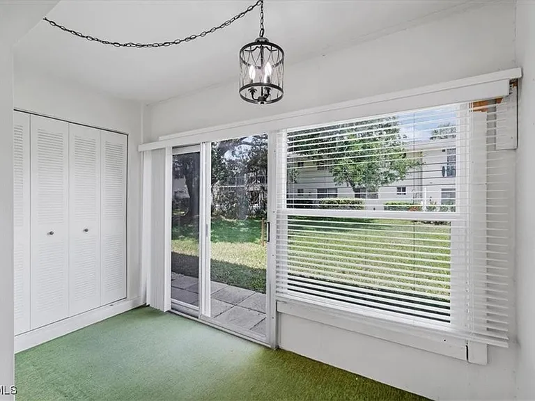 339 Joel Blvd #121 — Photo 26