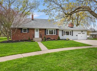 163 S Irwinwood Rd, Lancaster, NY 14086