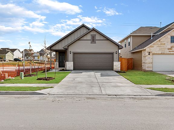 La Cima - Buchanan Interior Image 1