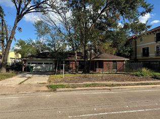 1310 Antoine Dr, Houston, TX 77055