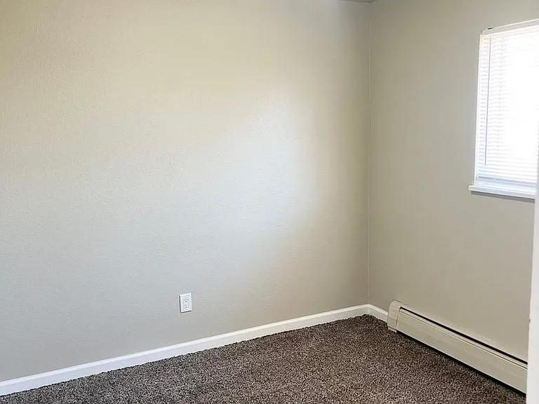 1021 W Vermijo Ave #B — Photo 8