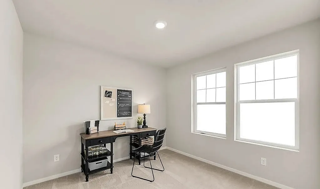 4 bed, 1860 sqft, $3,050 — Photo 3