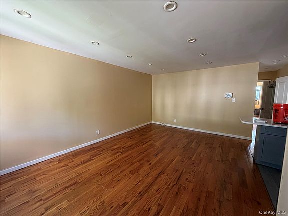 4th image of 115-20 217th Street