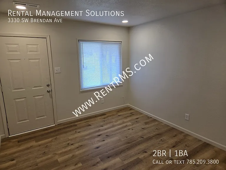 3330 SW Brendan Ave — Photo 2